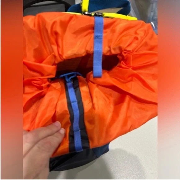 Cotopaxi Moda 20L Backpack Cada Día Graphite Cinch-top Closure Laptop Sleeve NWT